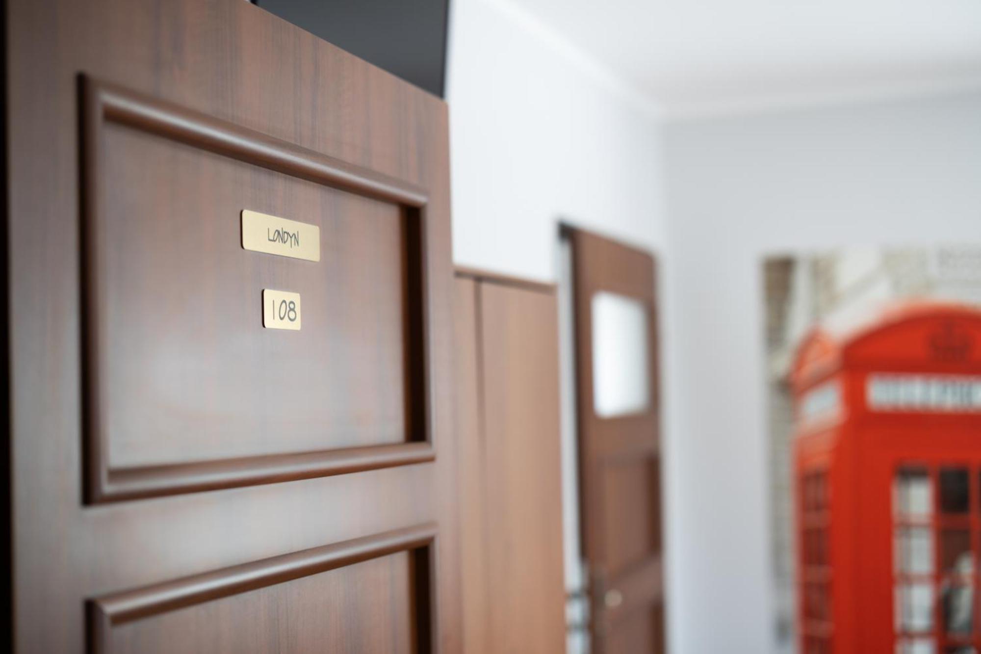 Leo Hostel Poznan Dış mekan fotoğraf